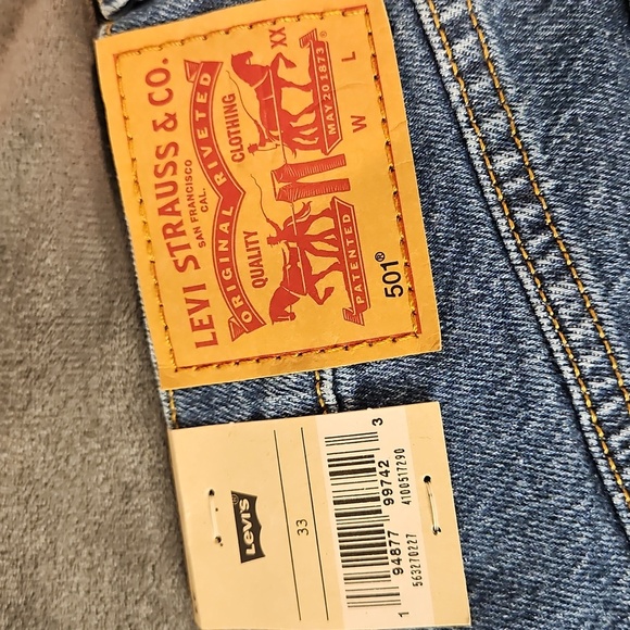 NWT Levi's 501 Button Fly High Rise denm cut off jean shorts sz.33 - Picture 5 of 9